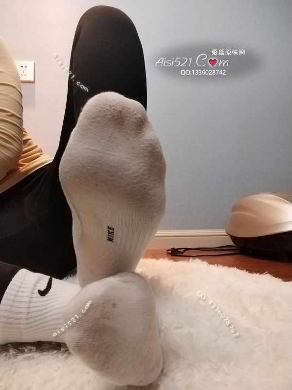 原味丝袜|袜类,臭棉袜,汗脚+臭长靴捂的爆臭棉袜!超级吸汗!