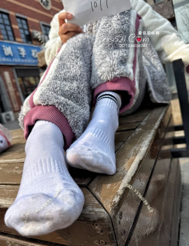原味丝袜|袜类,臭棉袜,巨臭～【三叶草白棉袜】