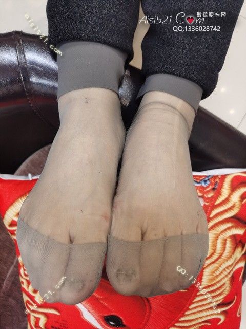 爱丽丝(此活动可指定MM,但袜类随机)——2026年04月份顾客预订导购06灰丝原味丝袜|袜类臭短丝袜
